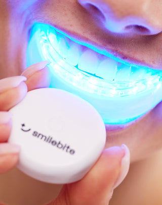 Smilebite Light & Bright Zestaw do wybielania zębów lampa LED + Whitesmile Serum™ - 2