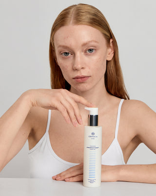 Płyn micelarny do demakijażu i oczyszczania do skóry wrażliwej i trądzikowej z mocznikiem, kwasem hialuronowym i glikolowym Cleansing Orphica Clinic 200 ml - 3