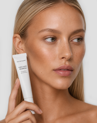 Bronzer w płynie do twarzy długotrwała formuła i naturalny efekt Nutridome_3